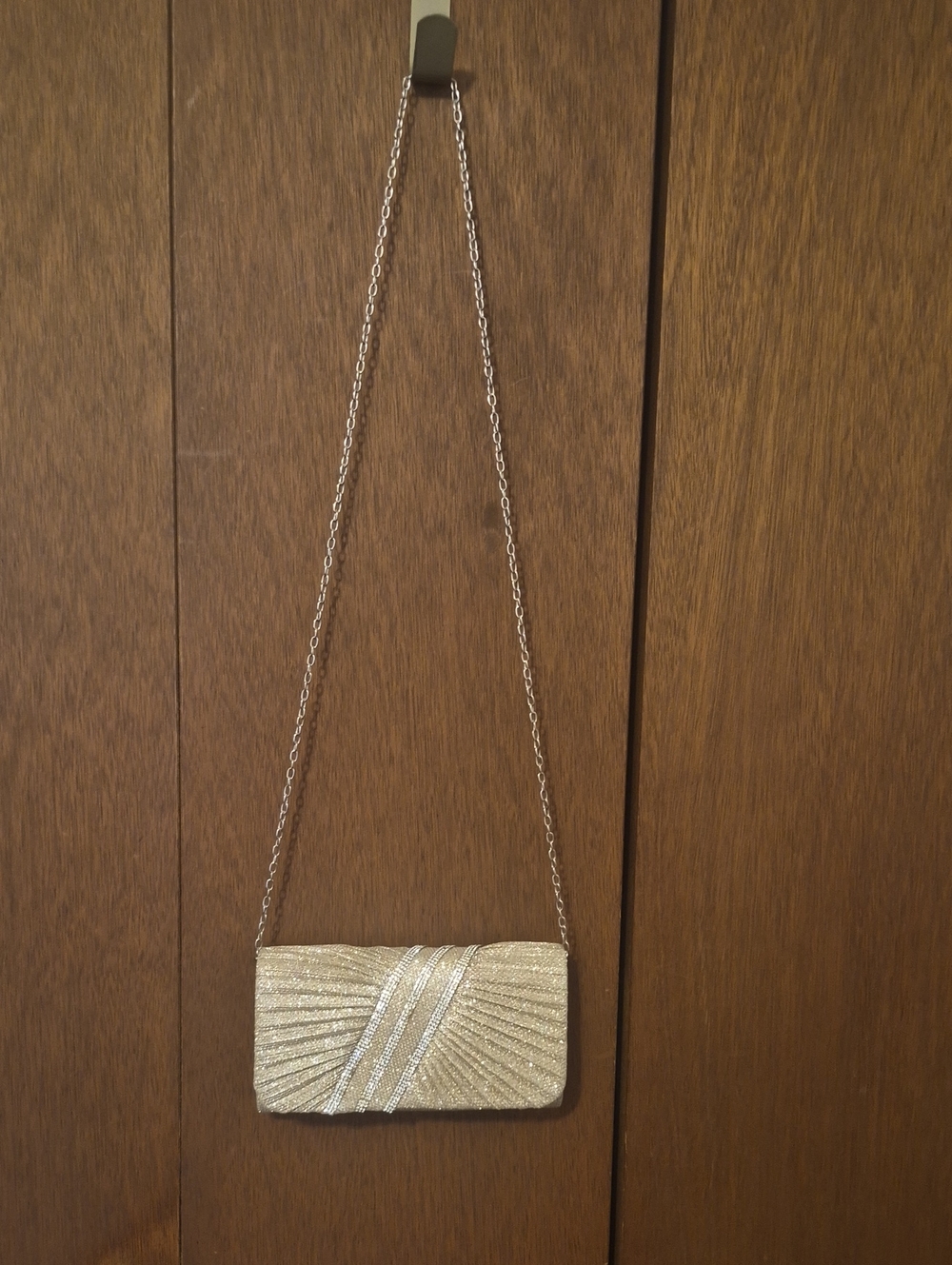 Gold Evening Bag With Chain - Picture 8 of 8